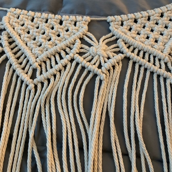 macrame wall hanging - Picture 3 of 3